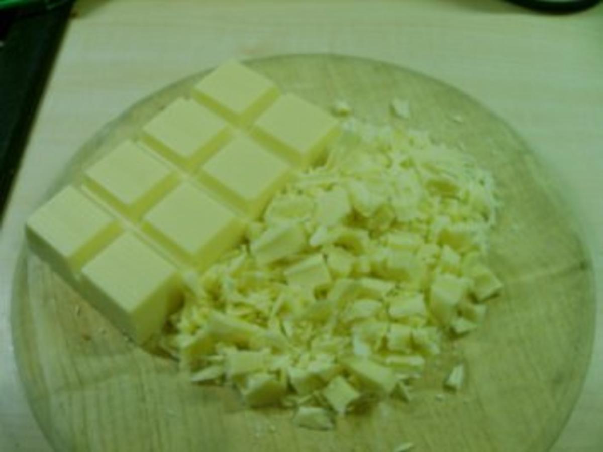 Weiße Schokoladen Eierlikör Sahnetorte - 318 kcal/100g