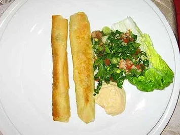 Zigaretten-Börek mit Hommos und Taboule - Rezept