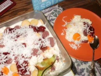 Obst: Ananas Dessert  ohne zu backen -  Amerikanisches Schnellessen - Rezept