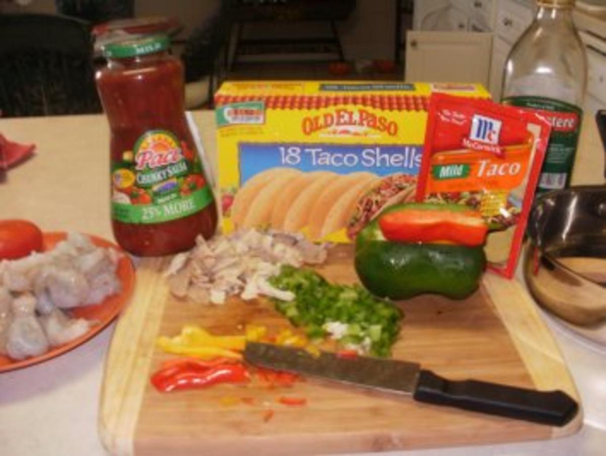 Tacos - Sued West  Arizona Tacos mit Huehnerfleisch Streifen und Taco Gewuerz - Rezept - Bild Nr. 2