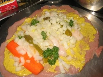 Fleisch: Schweinerouladen deftig gefüllt! - Rezept - Bild Nr. 6