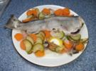 Bachsaibling auf Gemüsebett....in der Folie gegart - Rezept
