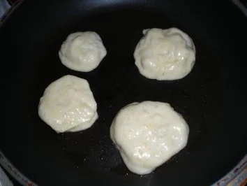 Süßspeise: Apfel-Nuss-Küchle - Rezept - Bild Nr. 4