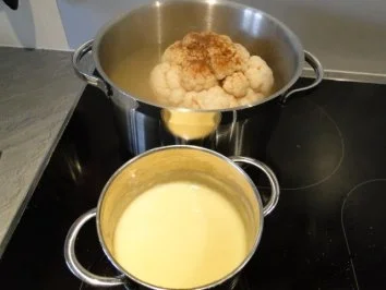 Rezept: Blumenkohl in Zitronenbuttersauce mit Hähnchenbrust in Blätterteig Blumenkohl in Zitronenbuttersauce mit Hähnchenbrust in Blätterteig - Rezept