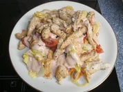 Salat mit gebratenen Putenstreifen - Rezept