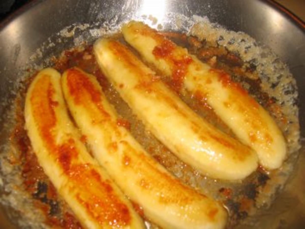 Dessert: Ostereier, die keiner mag....Schokomousse an warmen Bananen! - Rezept - Bild Nr. 2
