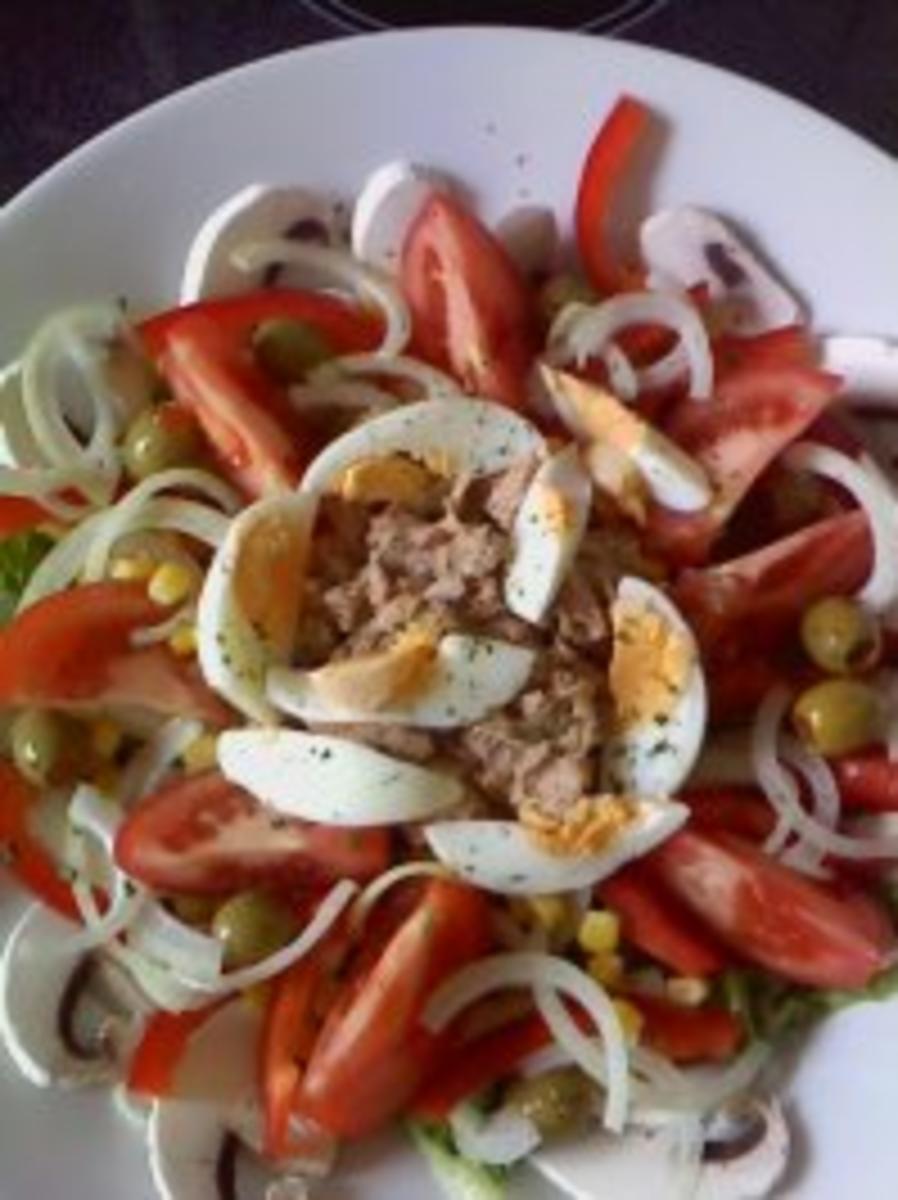 Bunter Salat  -so richtig zum satt werden- - Rezept