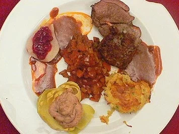 Keule von der Heidschnucke an Kräuter-Cognacsoße mit Maronenpüree - Rezept - Bild Nr. 9