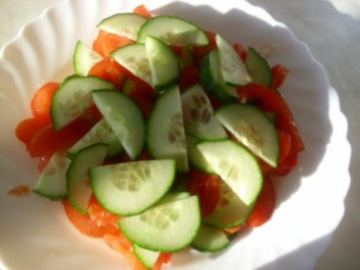 Tomaten Gurkensalat ~ Damates Salatasi - schnell &amp; einfach - von gabi-63