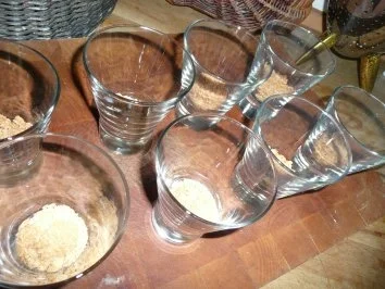 DESSERT:Erdbeer-Joghurt-Törtchen - Rezept - Bild Nr. 2