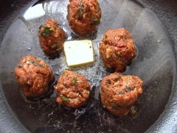 Rezept: Kräuter-Semmel-Bällchen Bild Nr. 6 Kräuter-Semmel-Bällchen - Rezept - Bild Nr. 6