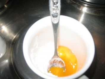 Rezept: Fleisch: Wasabi-Petersilienröllchen an frischem Champignonsößchen... Bild Nr. 3 Fleisch: Wasabi-Petersilienröllchen an frischem Champignonsößchen... - Rezept - Bild Nr. 3