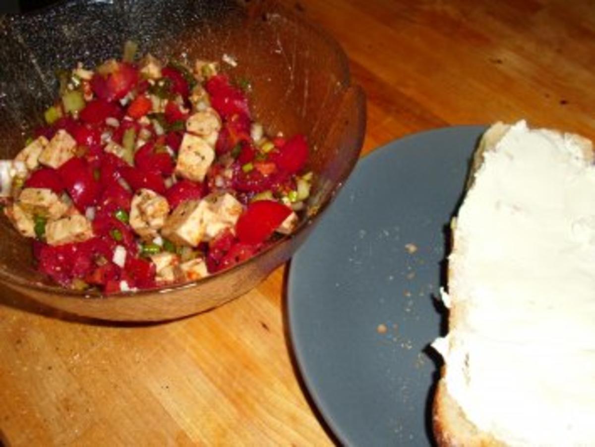 Tomaten-Schafskäse-Salat - Rezept - Bild Nr. 3