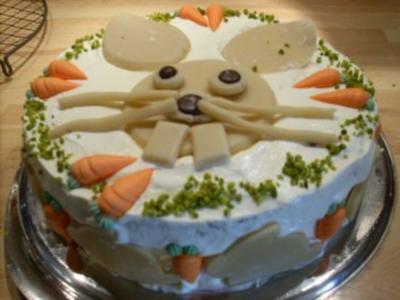 Rezept: Ostertorte Sauerkirsch-Vanille mit Eierlikörschwips Ostertorte Sauerkirsch-Vanille mit Eierlikörschwips - Rezept