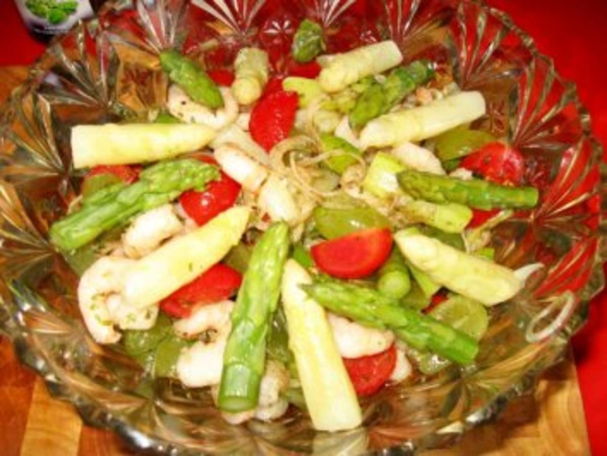 Spargelsalat  -  fruchtig mit Garnelen - Rezept
