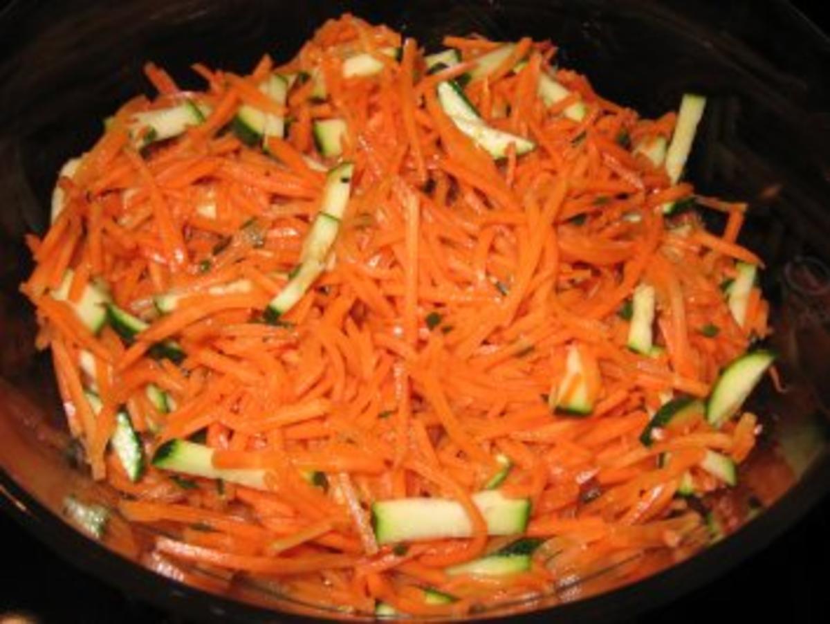Karotten-Zucchinisalat - Rezept - Bild Nr. 3