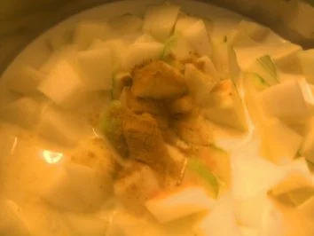 Rezept: Melonen-Zuchini-Schaum-Süppchen Bild Nr. 4 Melonen-Zuchini-Schaum-Süppchen - Rezept - Bild Nr. 4