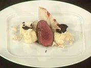 Duett vom Springbockrücken mit afrikanischer Soße und Piripiri-Gemüse - Rezept