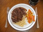 Fleisch: Rindergulasch mit Pfifferlingen - Rezept