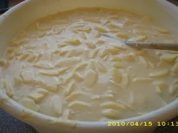 Rezept: Apfelpfannkuchen..so wie die Kids sie mögen Bild Nr. 2 Apfelpfannkuchen..so wie die Kids sie mögen - Rezept - Bild Nr. 2