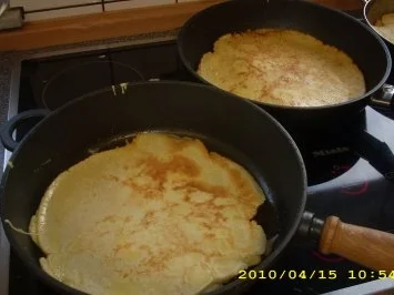 Rezept: Apfelpfannkuchen..so wie die Kids sie mögen Bild Nr. 3 Apfelpfannkuchen..so wie die Kids sie mögen - Rezept - Bild Nr. 3