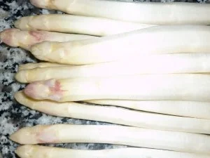 ☸ڿڰۣ—Blätterteig-Hackschnecken mit frischem Salat an Honig-Senf-Remoulade ☸ڿڰۣ— - Rezept - Bild Nr. 6