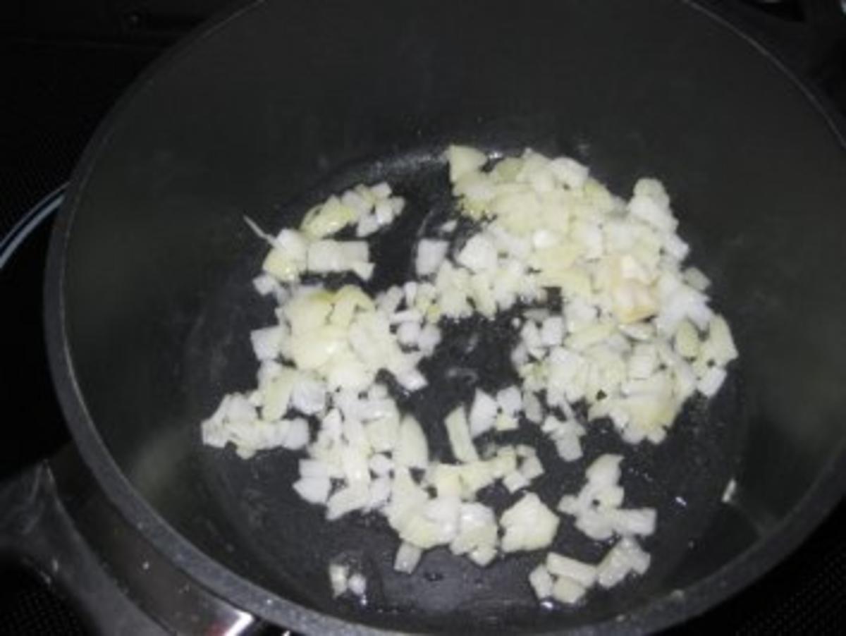 Kohlrabi-Kartoffel-Suppe mit feinen Lachsschinkenstreifen - Rezept - Bild Nr. 3