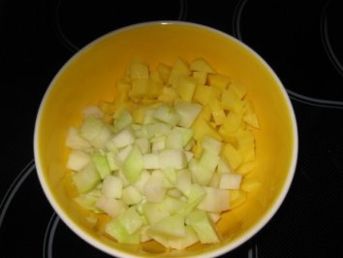 Kohlrabi-Kartoffel-Suppe mit feinen Lachsschinkenstreifen - Rezept - Bild Nr. 4