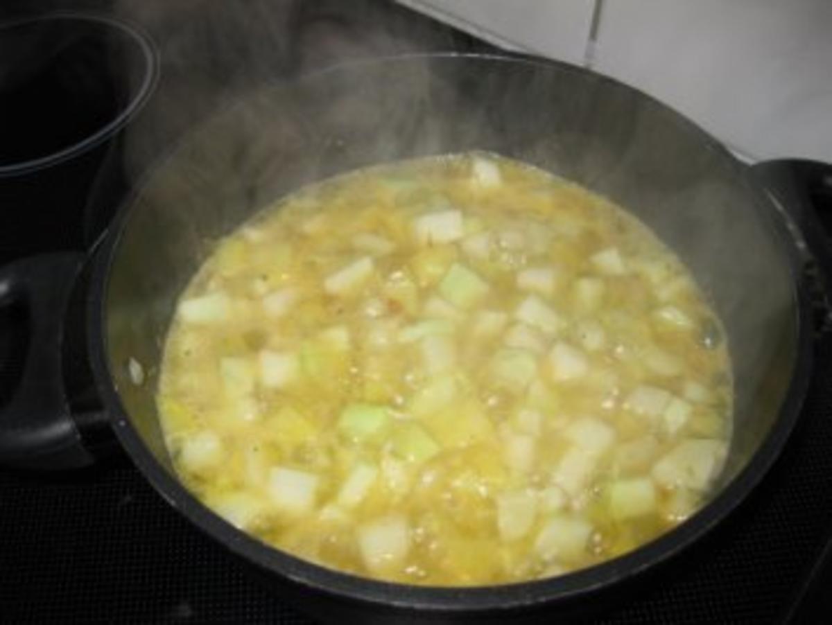 Kohlrabi-Kartoffel-Suppe mit feinen Lachsschinkenstreifen - Rezept - Bild Nr. 5