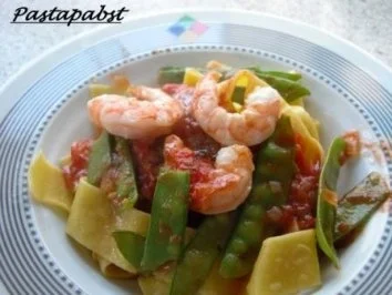 Pappardelle mit Tomatensugo und Garnelen - Rezept