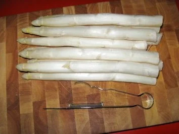 Rezept: Stangenspargel, panierte Hähncheninnenfilets Bild Nr. 3 Stangenspargel, panierte Hähncheninnenfilets - Rezept - Bild Nr. 3