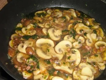 Schnitzel Jägerart an Bärlauchspätzle - Rezept - Bild Nr. 3