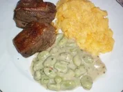 Knoblauch- Ente mit Polenta und Rahmbohnen - Rezept