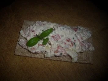 Sonstiges: Herzhafter Paprika-Salami-Aufstrich - Rezept