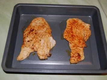 Putenschnitzel mit grünem Spargel und Mozzarella gratiniert - Rezept - Bild Nr. 3