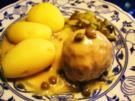 Hackfleischklopse in Kapernsoße... - Rezept