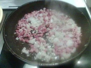 Rezept: Knödelauflauf ! Knödel von gekochten Kartoffeln,waren über ! Mit Bilder.......... Bild Nr. 5 Knödelauflauf ! Knödel von gekochten Kartoffeln,waren über ! Mit Bilder.......... - Rezept - Bild Nr. 5