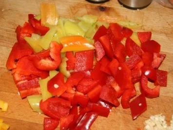 Fisch: Thunfischfilet mit Mangosauce und Paprikasalat - Rezept - Bild Nr. 3