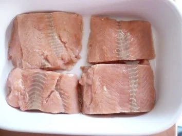 Rezept: Lachs mit Kräuter-Meerrettich - Kruste Bild Nr. 3 Lachs mit Kräuter-Meerrettich - Kruste - Rezept - Bild Nr. 3