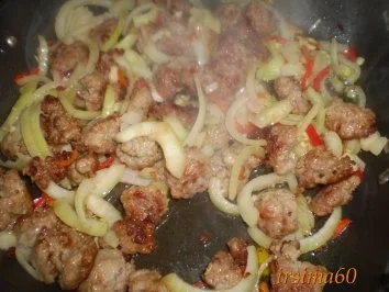 Rezept: Scharfe Hacksoße mit Penne Bild Nr. 4 Scharfe Hacksoße mit Penne - Rezept - Bild Nr. 4