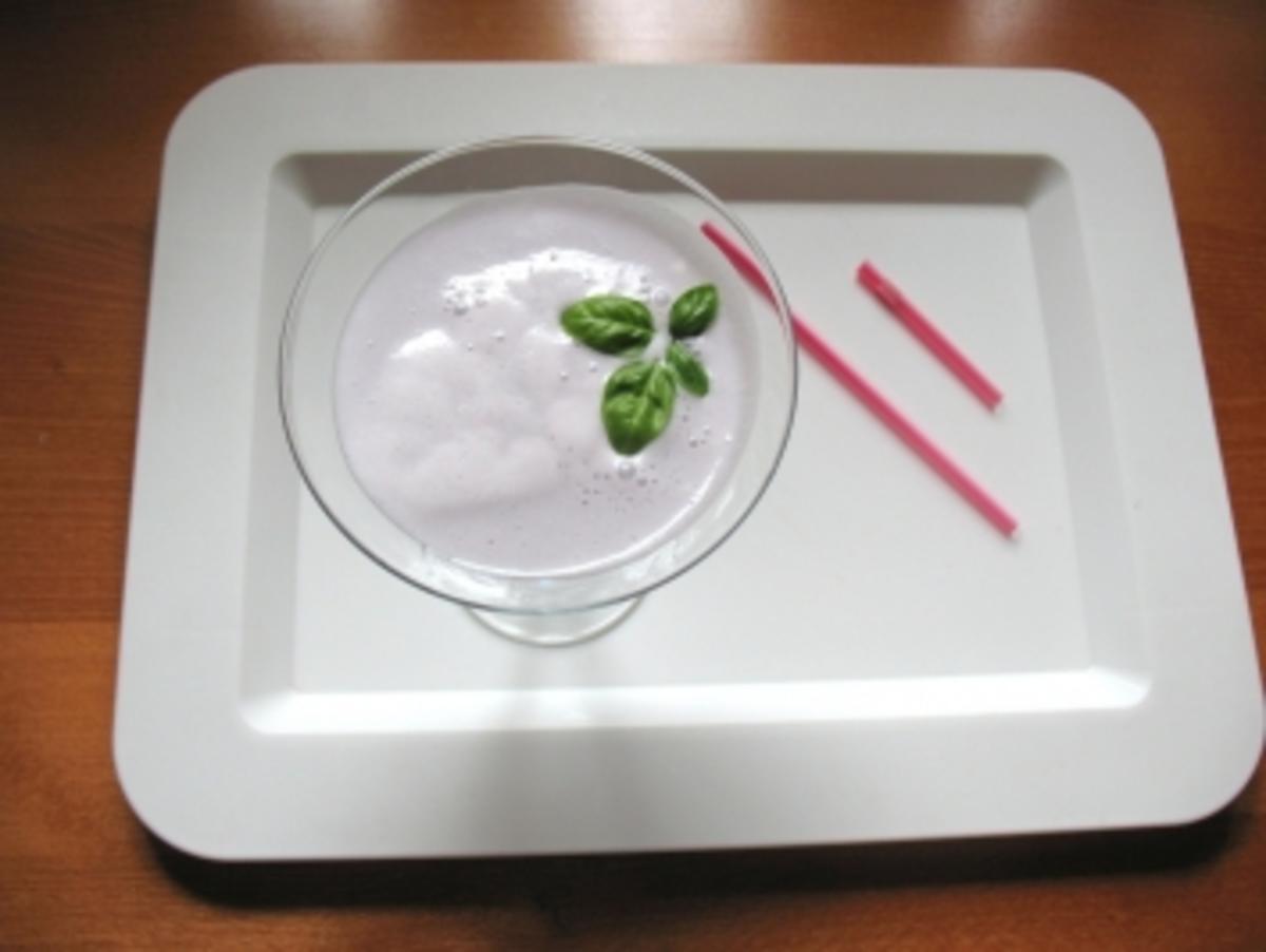 Cocktail &amp;quot;Violette dream&amp;quot; (alkoholfrei) - Rezept - kochbar.de