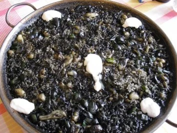 Toni's Arroz Negro  -  Toni's Paella Negra - Rezept - Bild Nr. 11