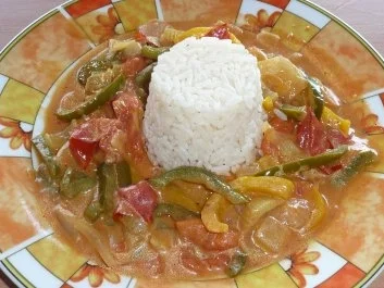 Gemüse: Paprikagemüse mit Kokosmilch - Rezept