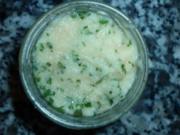 Knoblauchpaste mit Kräutern - Rezept