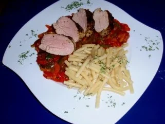 Schweinefilet auf Paprikagemüse und Maccheroninudeln - Rezept - Bild Nr. 8