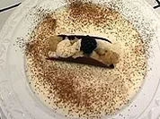 Schokoladen-Kölsch gefüllt mit Quittenmus und Zabaione - Rezept