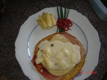 Pfannkuchen + Crepes : Pfannkuchen mit Spargel in Sekt-Sahne-Soße - Rezept - Bild Nr. 4