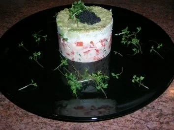 Rezept: Krebs Tatar mit Avocadohaube - eine leckere Vorspeise - Bild Nr. 2 Krebs Tatar mit Avocadohaube - eine leckere Vorspeise - - Rezept - Bild Nr. 2