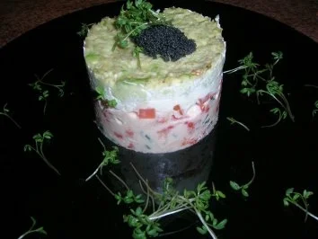 Rezept: Krebs Tatar mit Avocadohaube - eine leckere Vorspeise - Krebs Tatar mit Avocadohaube - eine leckere Vorspeise - - Rezept