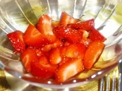 Rezept: Erdbeeren mit Sherry Erdbeeren mit Sherry - Rezept